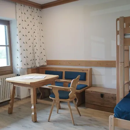 Apartment Dreigiebel Im Haus Lohrey Reit im Winkl
