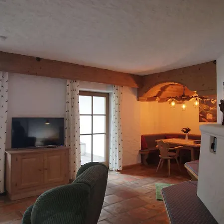 Dreigiebel Im Haus Lohrey *