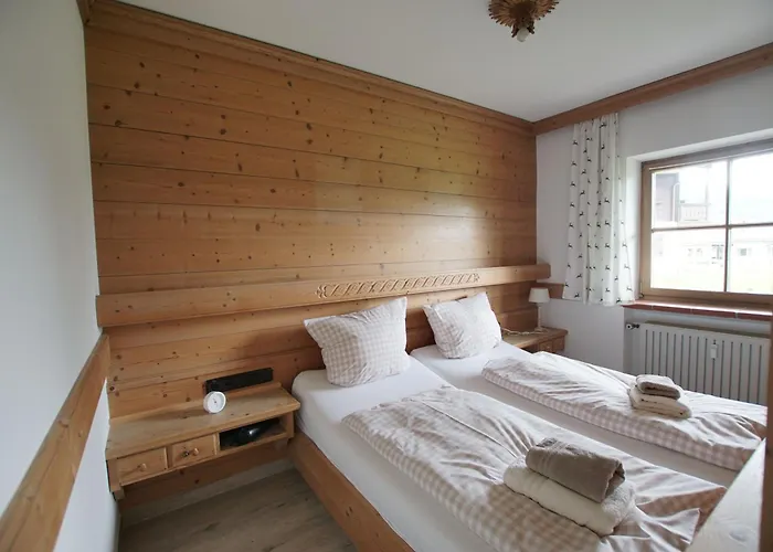 Dreigiebel Im Haus Lohrey * Reit im Winkl