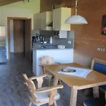 Dreigiebel Im Haus Lohrey Apartman Reit im Winkl